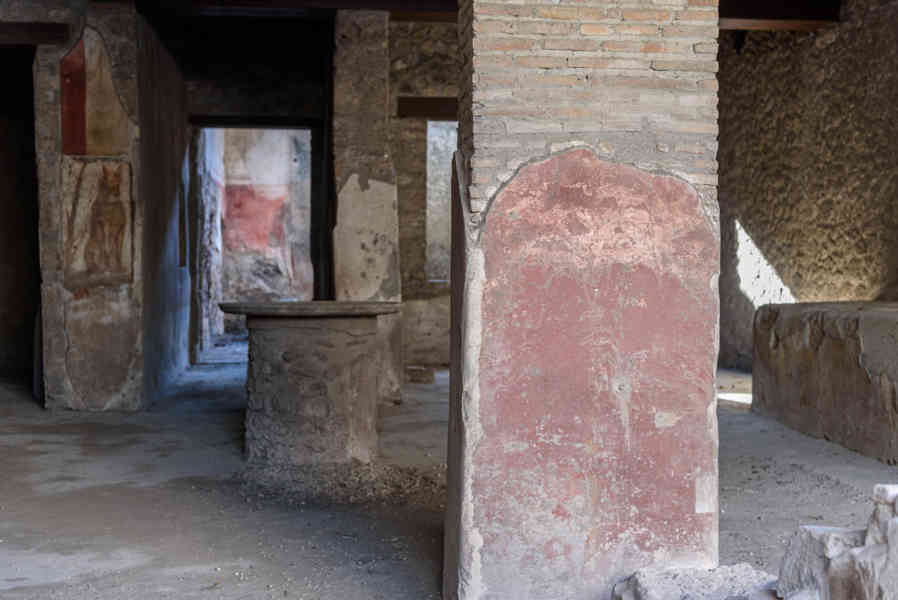 137 - Italia - Pompeya - parque arqueológico de Pompeya - Taberna de Sotericus.jpg